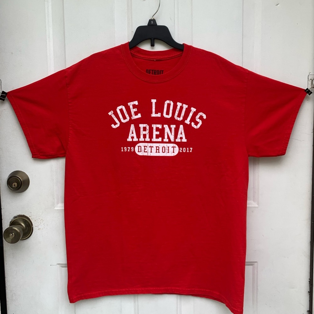 Joe Louis Arena 1979-2017 DETROIT No City Limits Red Wings T Shirt Size Large
